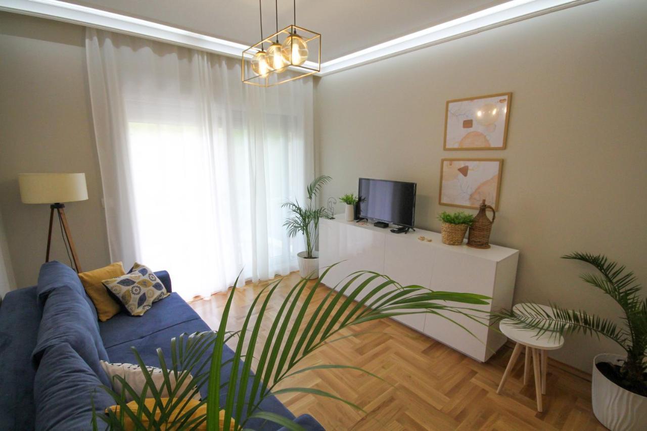 Laki Tivat Exterior foto